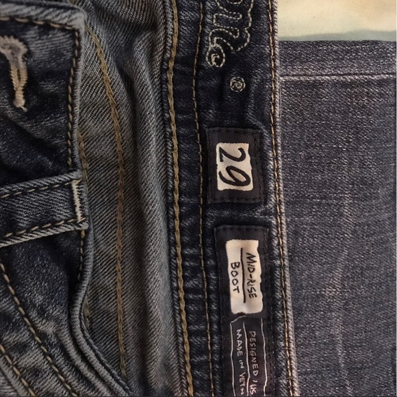 Miss Me Mid Rise Boot. Size 29 - Picture 3 of 3